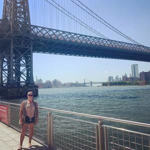 Meet your Posher, Danielle